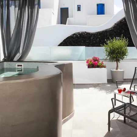 Couette-café Irene Fira (Santorini)